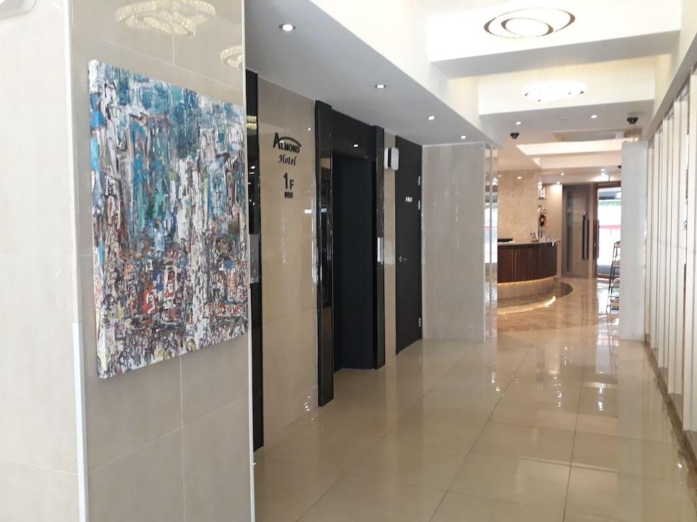 Almond Hotel Busan Station Екстериор снимка